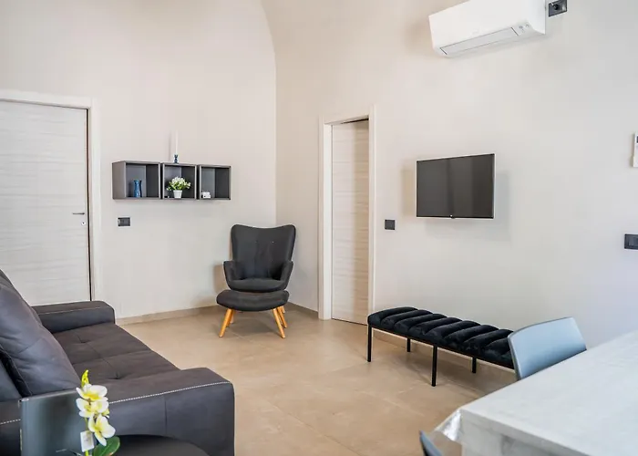 Loft 10 Apartment