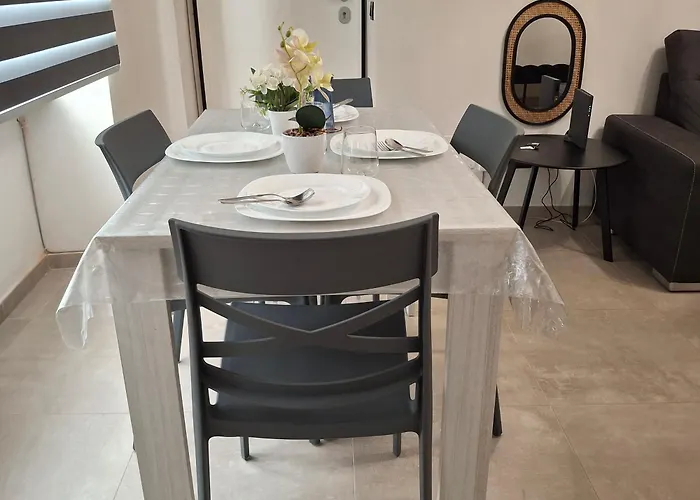 Loft 10 Apartment